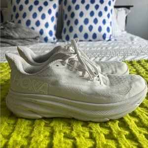 Hoka All-White Clifton 9 Athletic Sneakers